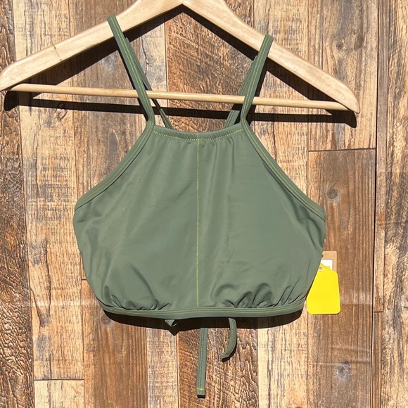 NEW Title Nine Bikini Swimsuit Swim Top Piece NWT - Picture 1 of 4